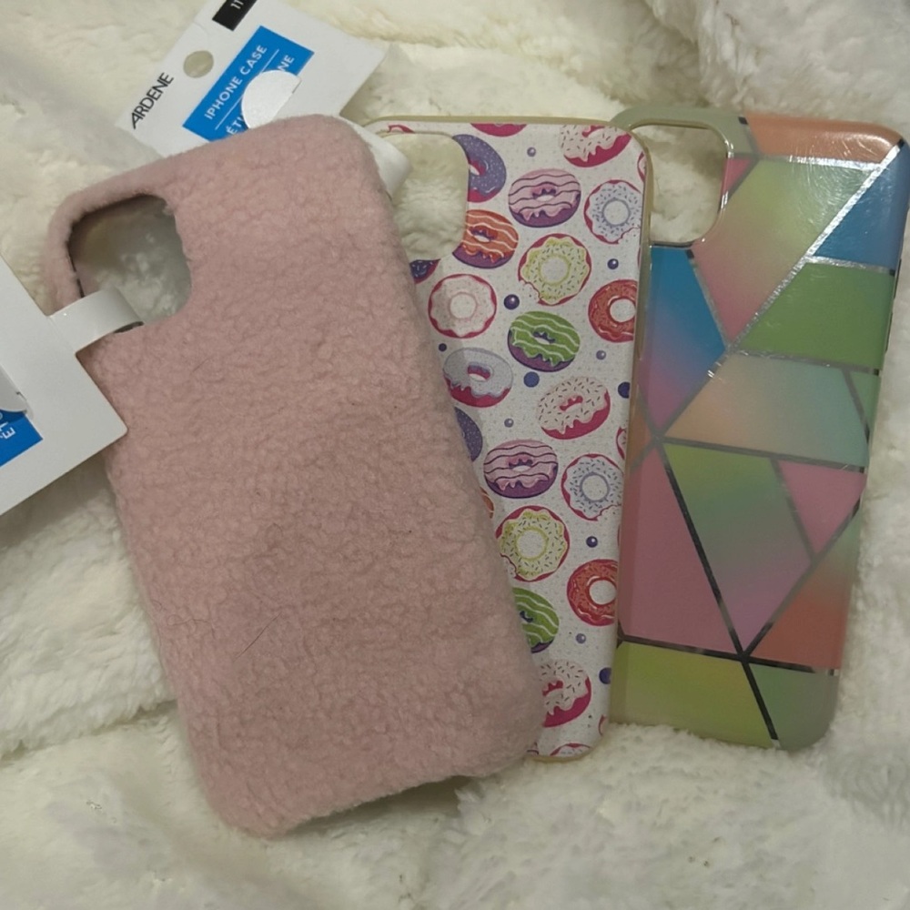 🛍️6/$25! NWT IPhone 11 case